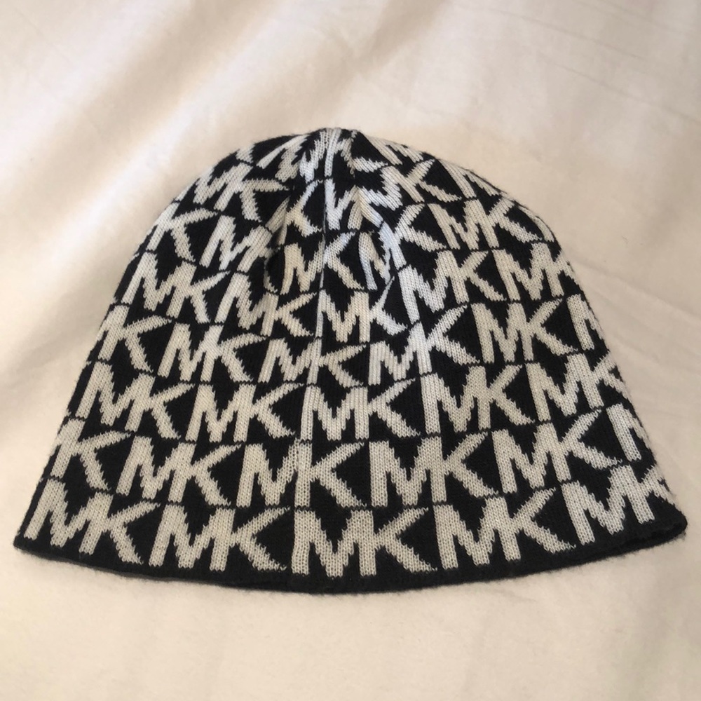 Michael Kors hat